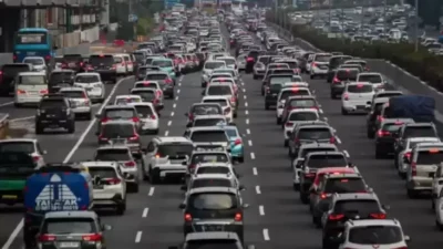 Solusi Inovatif Mengatasi Kemacetan: Tol Jagorawi Terapkan Contraflow