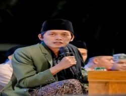 Mengenal Lebih Dekat Sosok Gus Iqdam, Ulama Muda Milenial Indonesia.